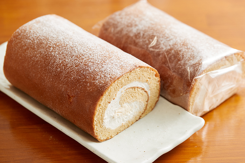 きび糖ロールケーキ