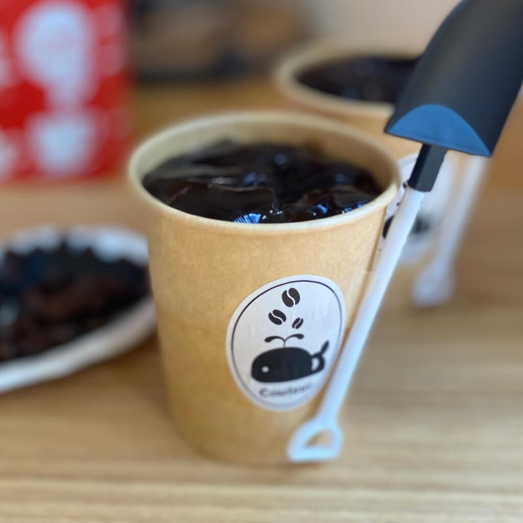 ．．おはようございます❣️本日も19時までよろしくお願いします夏の新商品のご案内です【Coffeeジュレ＆ティラミス️】@toyosakicoffeefactory さんのオーガニック（有機栽培）のコーヒー豆を挽きたてで抽出したコーヒーをジュレにし、ティラミスの上にたっぷり乗せてます。